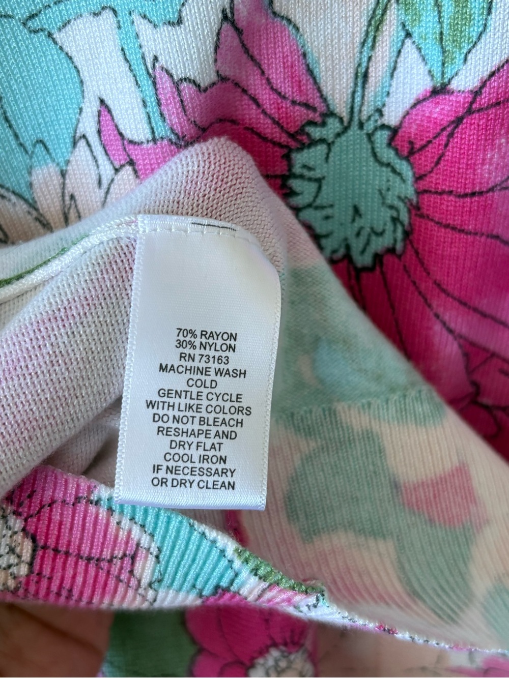 Cable & Gauge Pink Floral Crewneck Cardigan size large - Picture 5 of 5